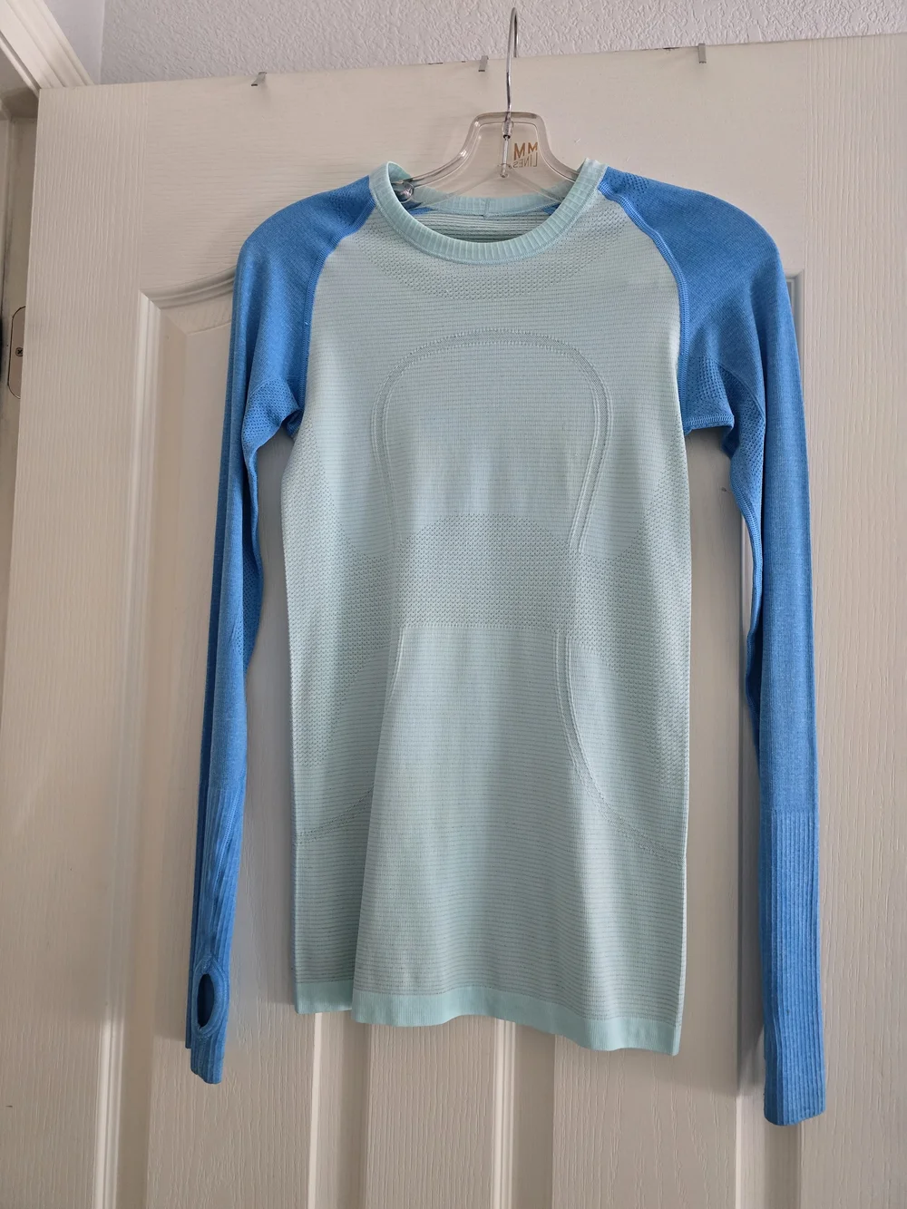 lululemon athletica Swiftly Long Sleeve Two-Tone Light Blue Top - Picture 2 of 2
